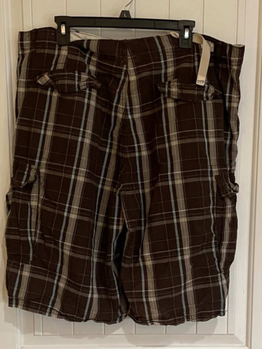 Men's Brown Plaid Cargo Shorts OTB 12” inseam GUC